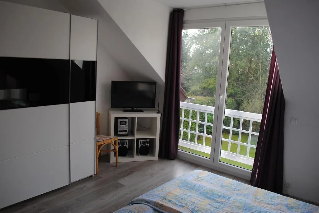 Villa Donar Köln 0*,